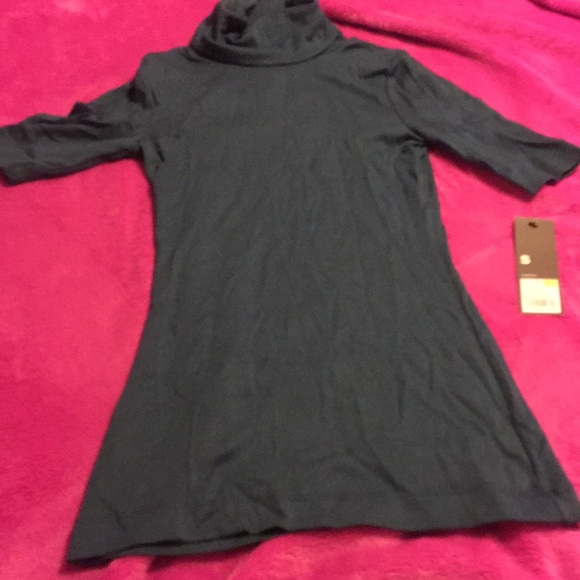 Shirt - Picture 2 of 5